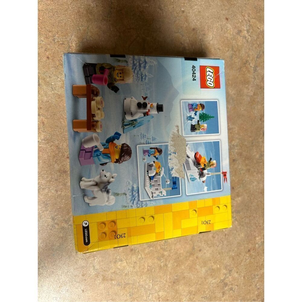 Lego winter snowball fight - Picture 3 of 3